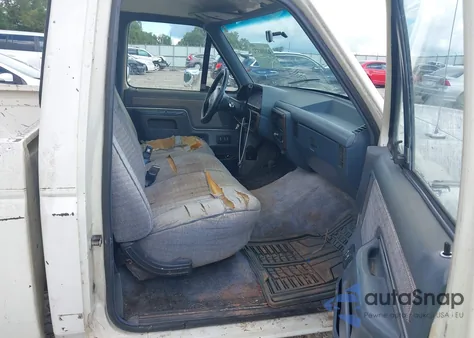 1990 Ford F150 z USA, uszkodzony, nr VIN 1FTDF15N4LNA59733